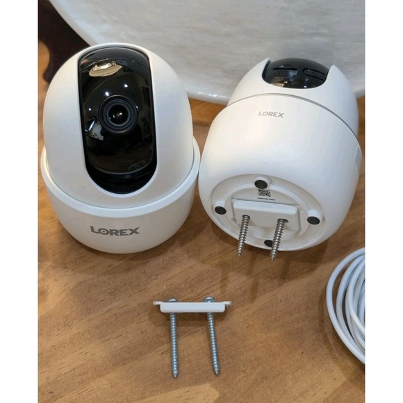 Lorex WiFi Security Cameras Lot Tested Working W462AQ-Z W261AQ-Z - Picture 4 of 5